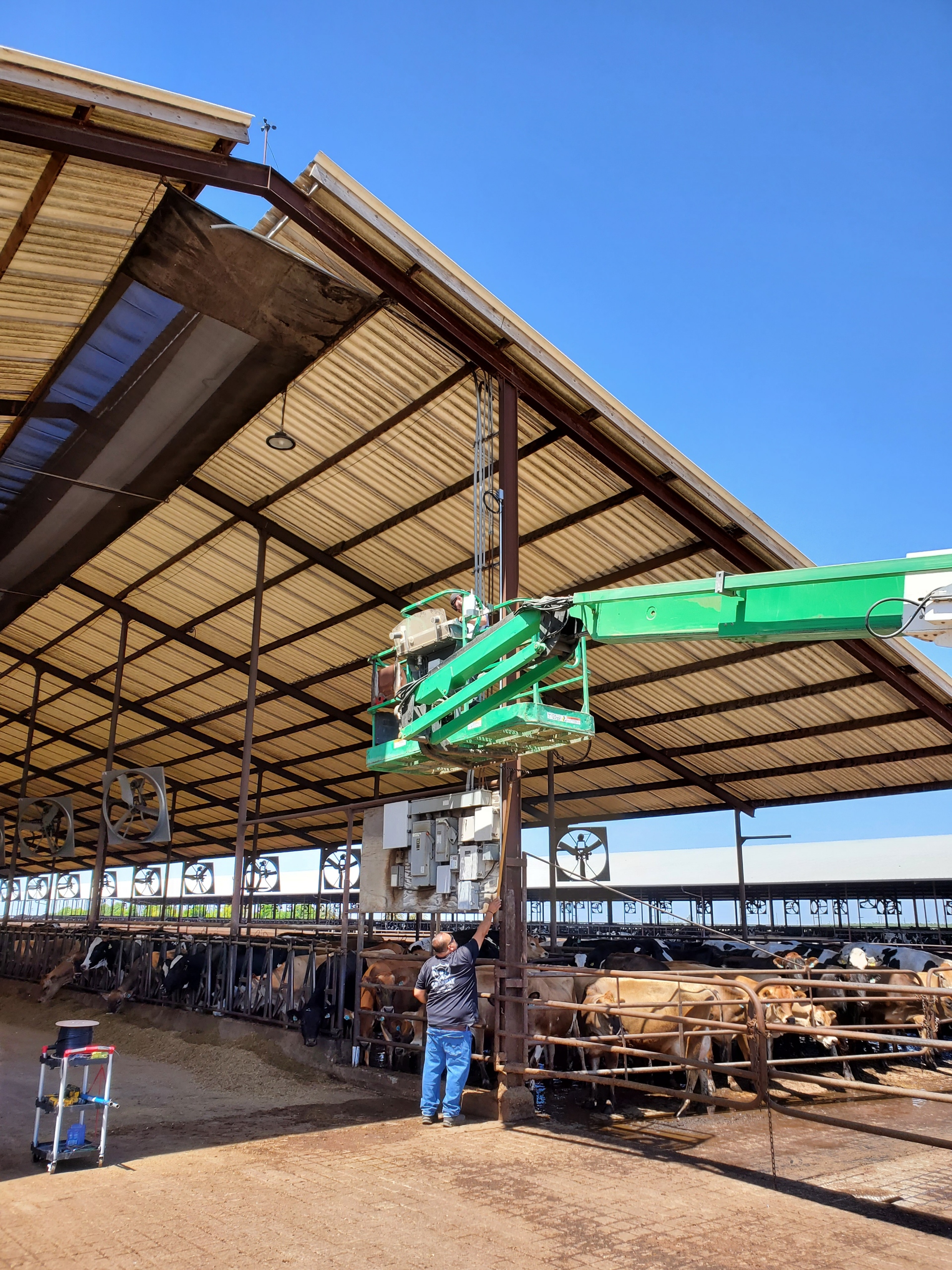 O Garibay Electric completed job site